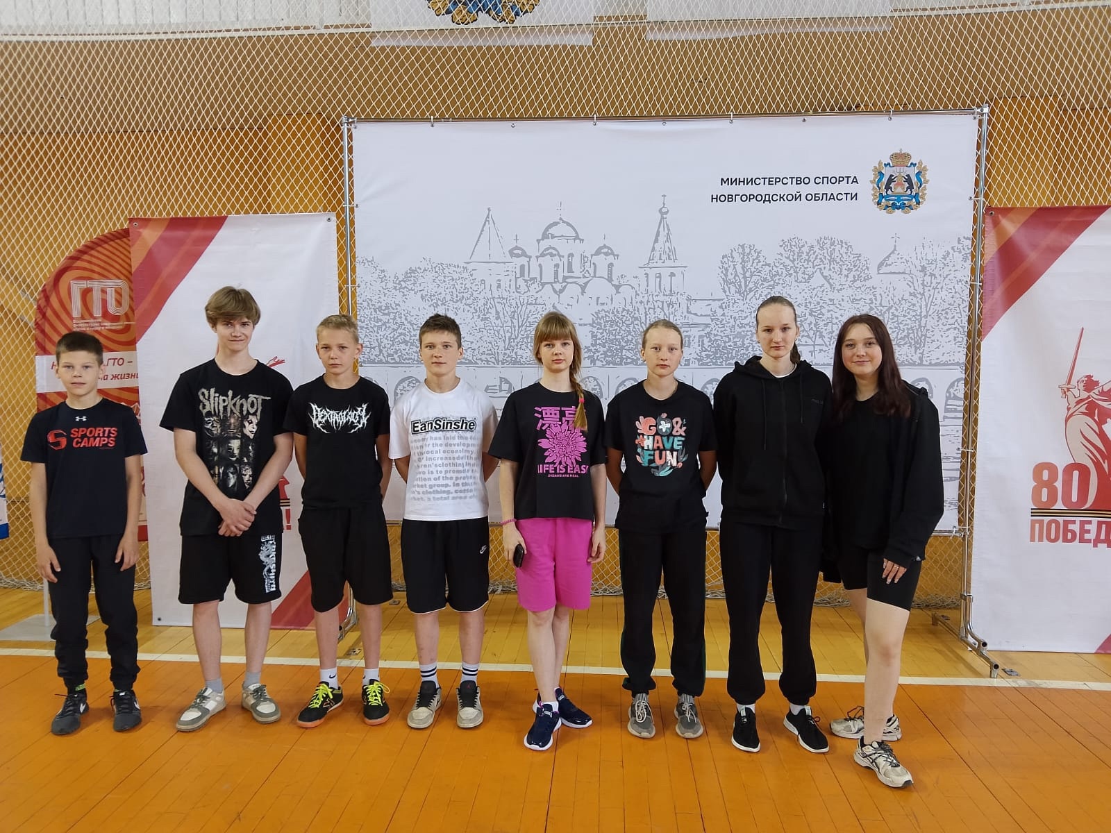 Сборная команда Бронницкой школы представила Новгородский район на фестивале ГТО среди обучающихся образовательных организаций.